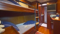 NAHEMA IV -  Twin Cabin